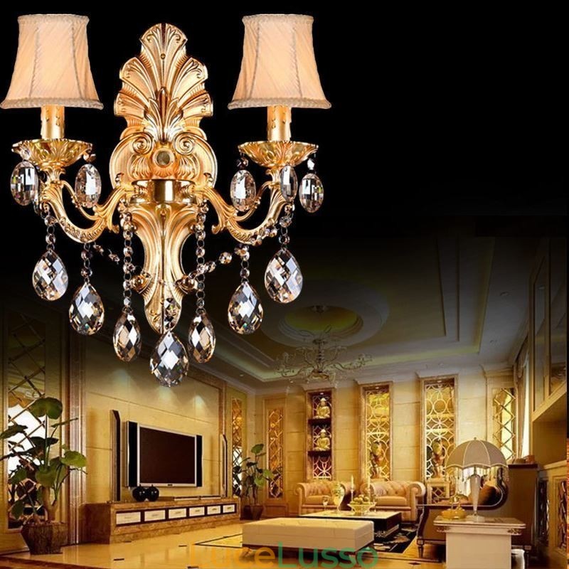 Lampada da parete europea con petalo dorato, applique da parete con gocce di cristallo squisite, illuminazione da comodino