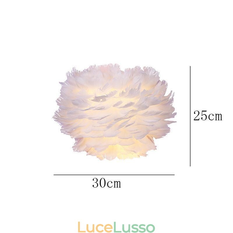 Lampada da parete decorativa con piume creative