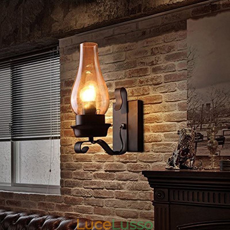 Lampada da parete in ferro battuto vintage, illuminazione a luce singola