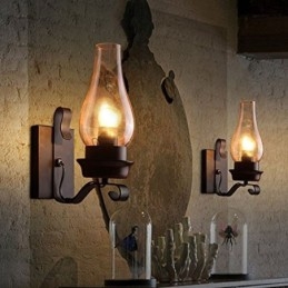 Lampada da parete in ferro battuto vintage, illuminazione a luce singola