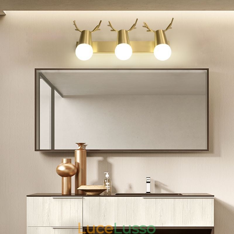 Lampada da parete in ottone nordico con luce frontale a specchio