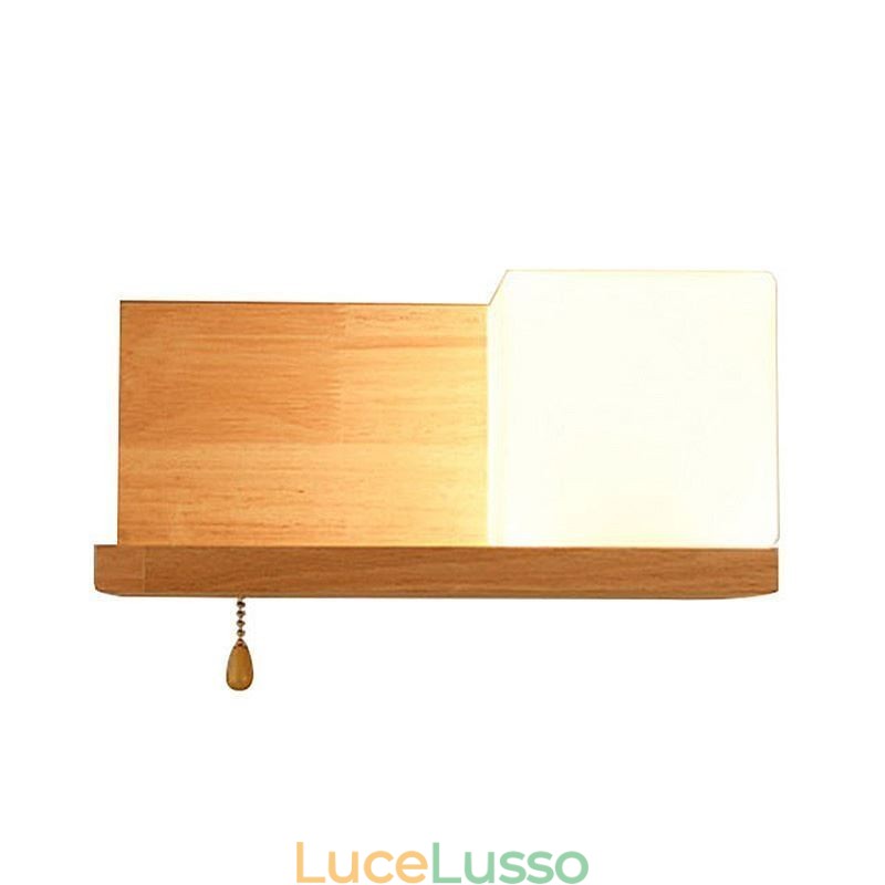 Lampada da parete in legno nordico con paralume in vetro