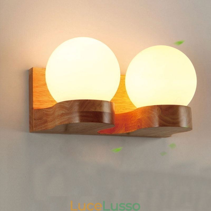 Applique da parete in legno massello nordico, accogliente, a forma di palla