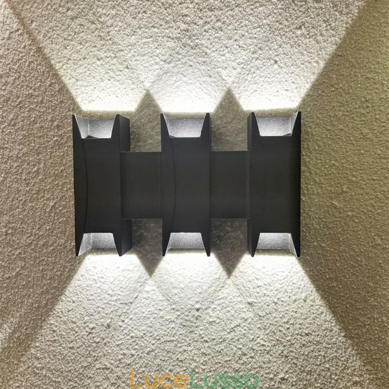 Lampada da parete impermeabile moderna in alluminio con montaggio superficiale, luce da giardino per portico