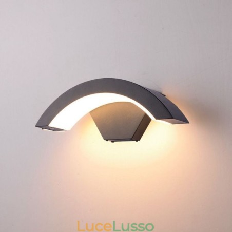 Lampada da parete a mezzaluna impermeabile da giardino in alluminio minimalista Lampada da parete a mezzaluna impermeabile da giardino in alluminio minimalista