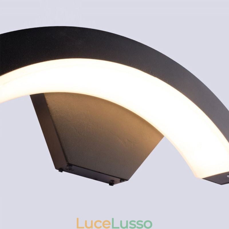 Lampada da parete a mezzaluna impermeabile da giardino in alluminio minimalista