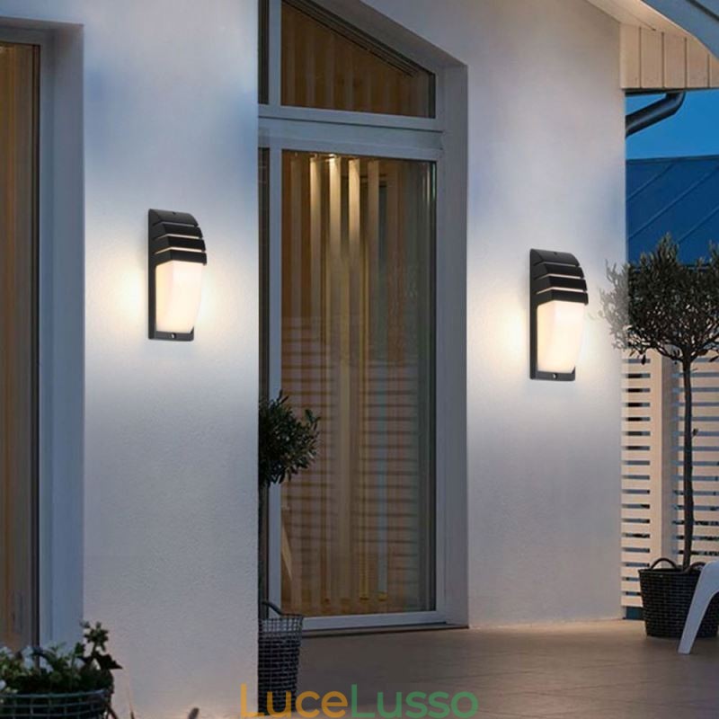 Lampada da parete impermeabile per portico esterno in alluminio nero, luce da giardino e cortile