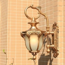 Lampada da parete intagliata impermeabile retrò europea per esterni Cortile Corridoio