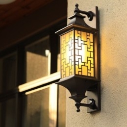 Applique da parete cinese per esterni, lampada da parete con griglia per finestra impermeabile