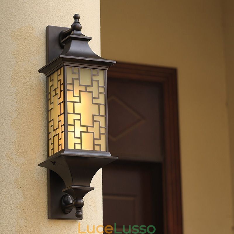 Applique da parete cinese per esterni, lampada da parete con griglia per finestra impermeabile