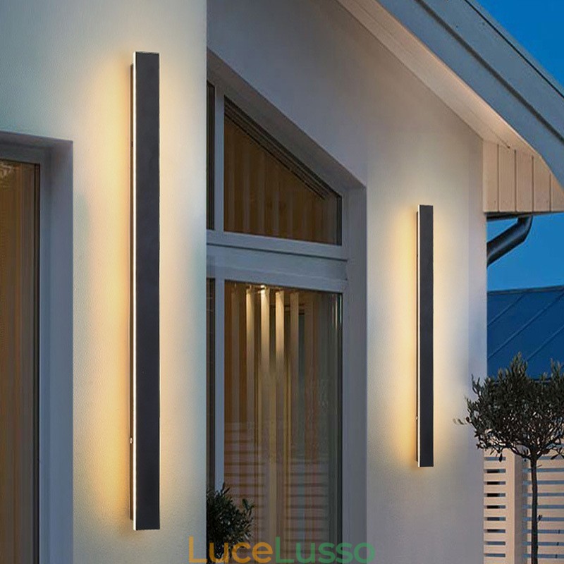 Applique da parete moderna e contemporanea lunga per esterni, applique da parete IP 44 per veranda, patio, giardino