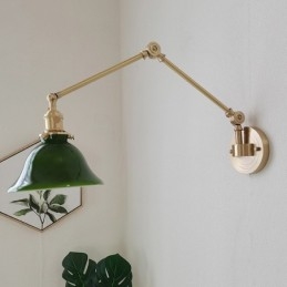 Applique moderna con paralume in vetro