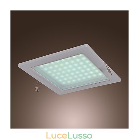 Moderne luci da incasso a forma quadrata Moderne luci da incasso a forma quadrata
