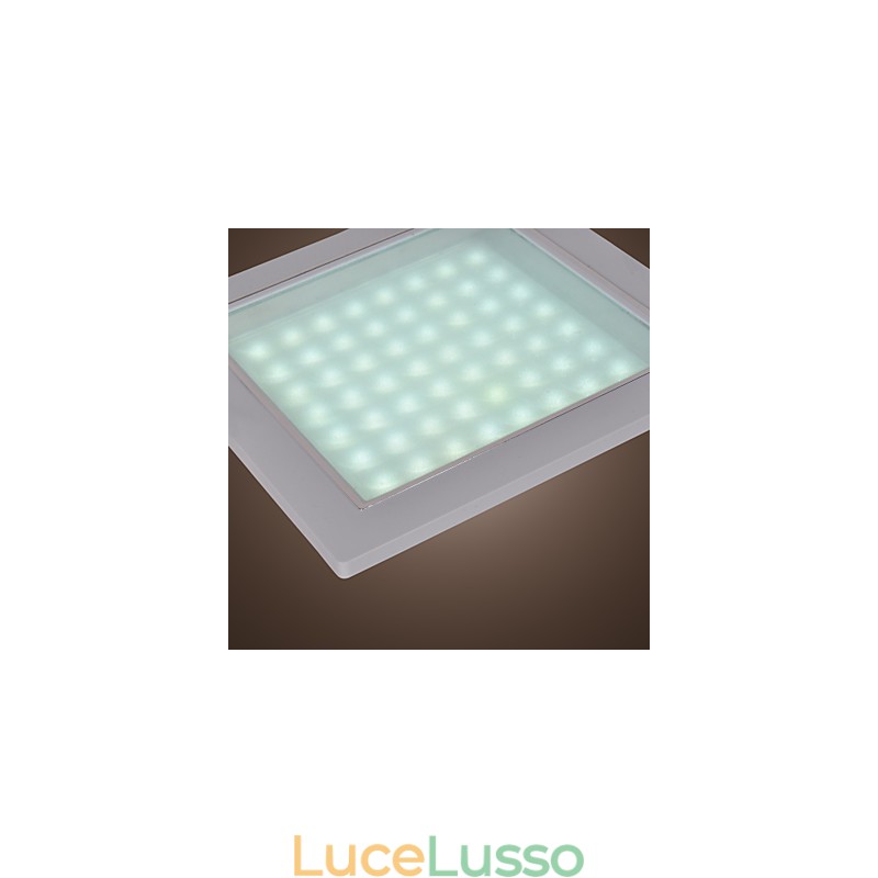 Moderne luci da incasso a forma quadrata