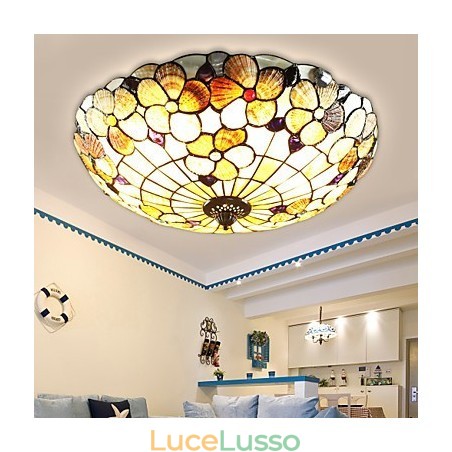 Le conchiglie del Mar Mediterraneo assorbono la luce della cupola Camino rurale Le conchiglie del Mar Mediterraneo assorbono la luce della cupola Camino rurale
