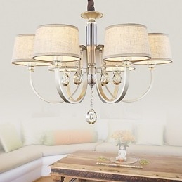 Lampadario in metallo dipinto con cristalli di campagna