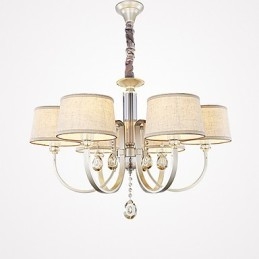 Lampadario in metallo dipinto con cristalli di campagna