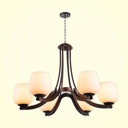 Lampadario in metallo dipinto in stile retrò classico tradizionale