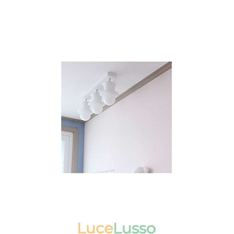 La lampada da soffitto dell'armadietto semplice e creativa