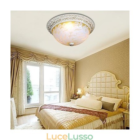 Lampada da soffitto bianca con motivo in vetro e resina, intaglio in oro, classica europea Lampada da soffitto bianca con motivo in vetro e resina, intaglio in oro, classica europea
