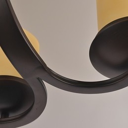 Lampadario in metallo dipinto in stile retrò classico tradizionale