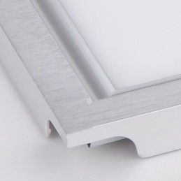 Pannello lampada da soffitto integrato con bordo bianco