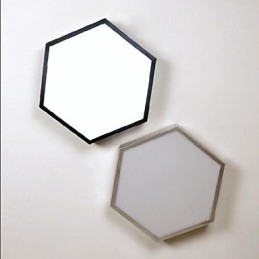 Lampada a cupola con luci a geometria esagonale