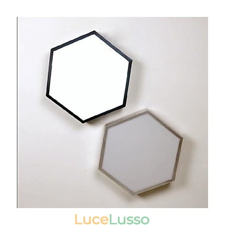 Lampada a cupola con luci a geometria esagonale Lampada a cupola con luci a geometria esagonale