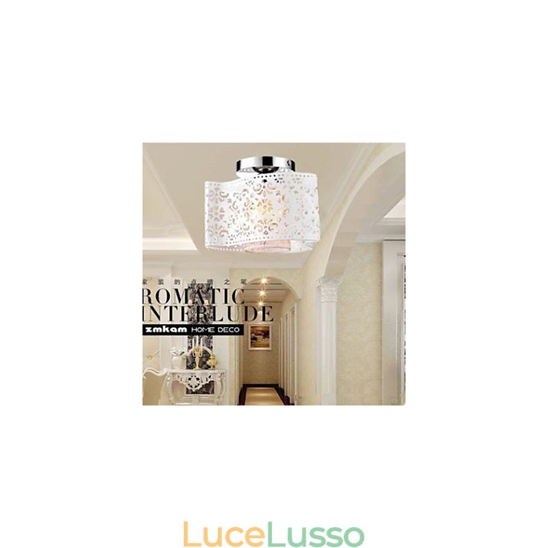 Lampada contemporanea e contratta a testa singola per assorbire la luce della cupola