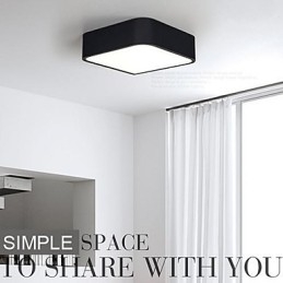 Lampada da soffitto moderna e contemporanea in metallo con verniciatura a filo