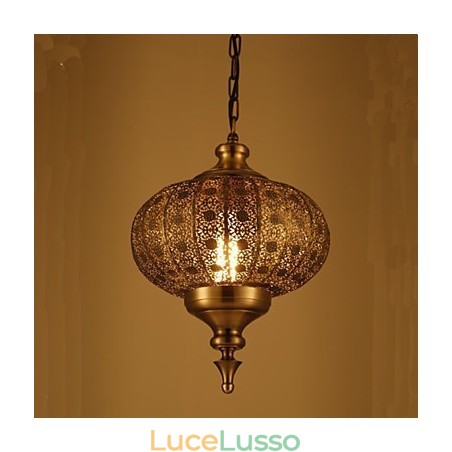 Lampadario retrò in ferro cavo a mano del sud-est asiatico Lampadario retrò in ferro cavo a mano del sud-est asiatico