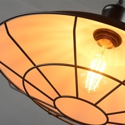 Lampadario a sospensione industriale retrò