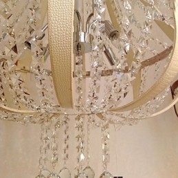 Lampadario creativo in ferro con cristallo in pelle di lusso postmoderno