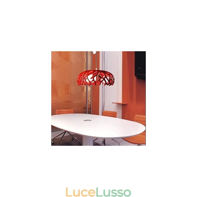 Lampada a sospensione moderna in resina dipinta e contemporanea