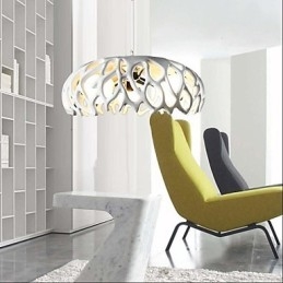 Lampada a sospensione moderna in resina dipinta e contemporanea