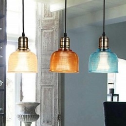 Lampadario nordico in vetro colorato con piccola goccia che restaura i modi antichi