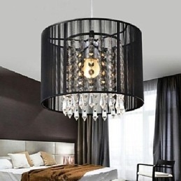 Lampada a sospensione moderna in metallo cromato e cristallo contemporaneo