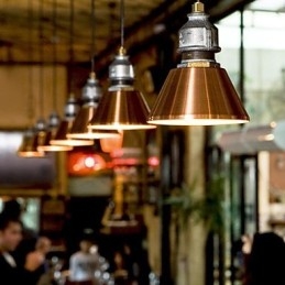 Lampada a sospensione in metallo vintage country