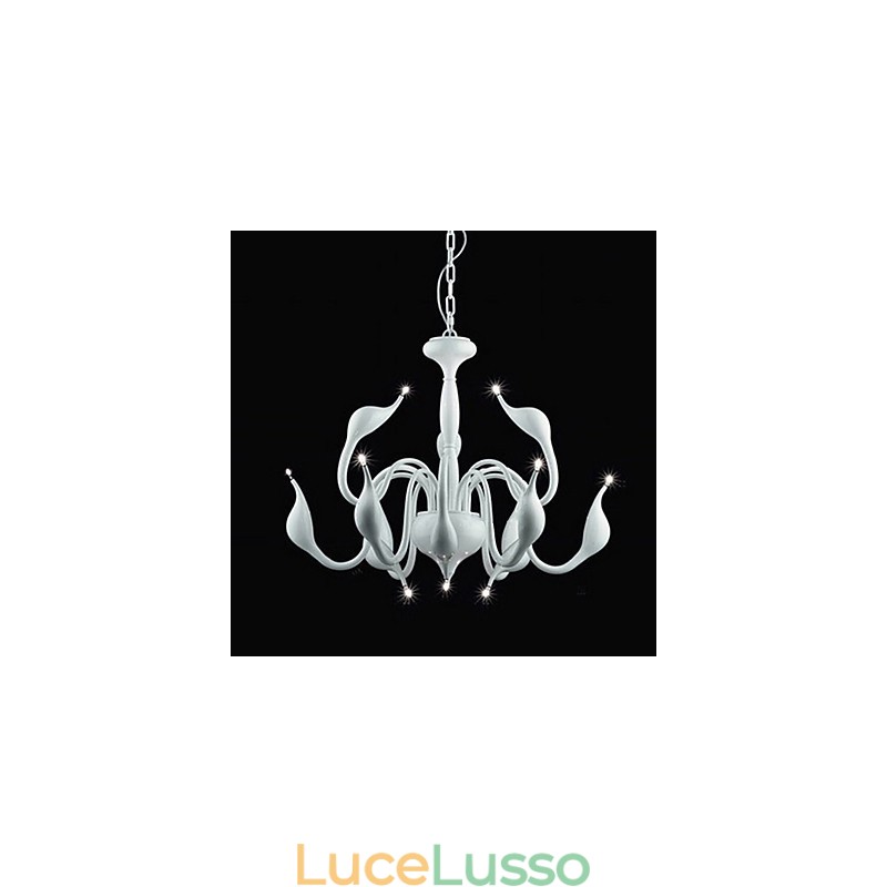 Lampadario in metallo elettroplaccato in stile candela moderno e contemporaneo