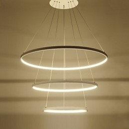 Lampada a sospensione dal design moderno a tre anelli