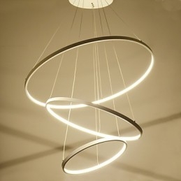 Lampada a sospensione dal design moderno a tre anelli
