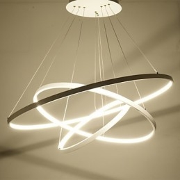 Lampada a sospensione dal design moderno a tre anelli