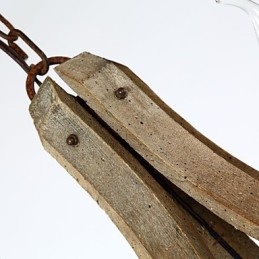 Lampadario in legno e bambù dipinto in stile mini vintage