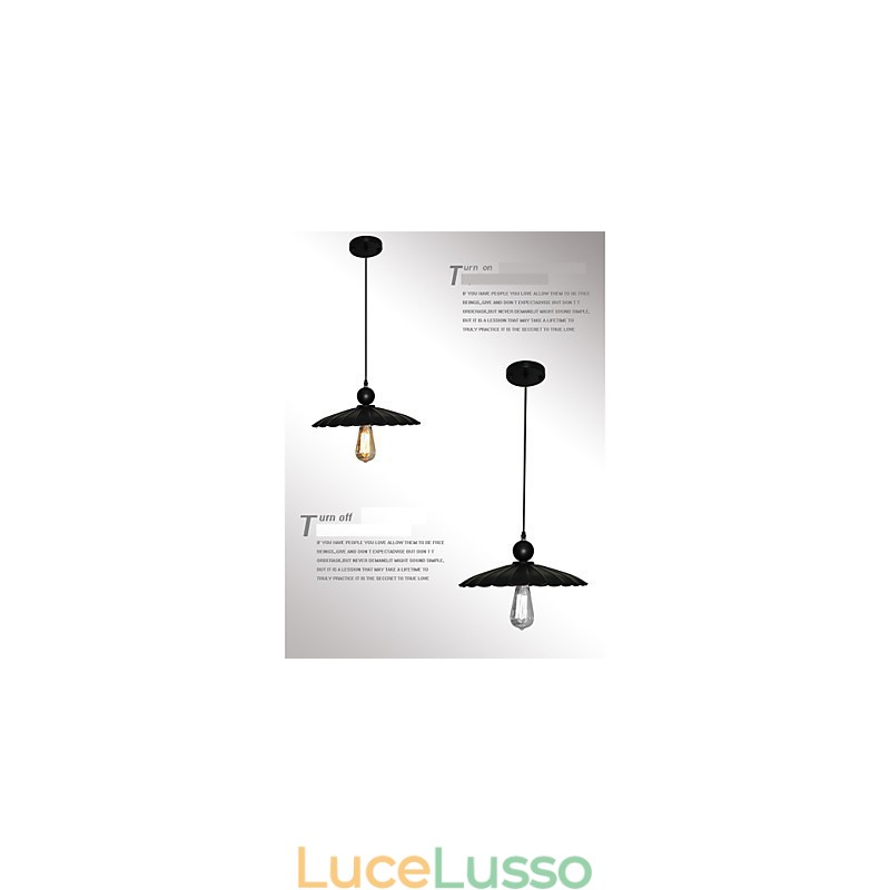 Ombrello nero vintage medio in metallo con una luce