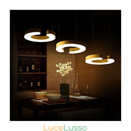 Lampadario in acrilico tipo C tre Lampadario in acrilico tipo C tre