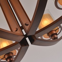 Lampadario in metallo dipinto in stile retrò classico tradizionale