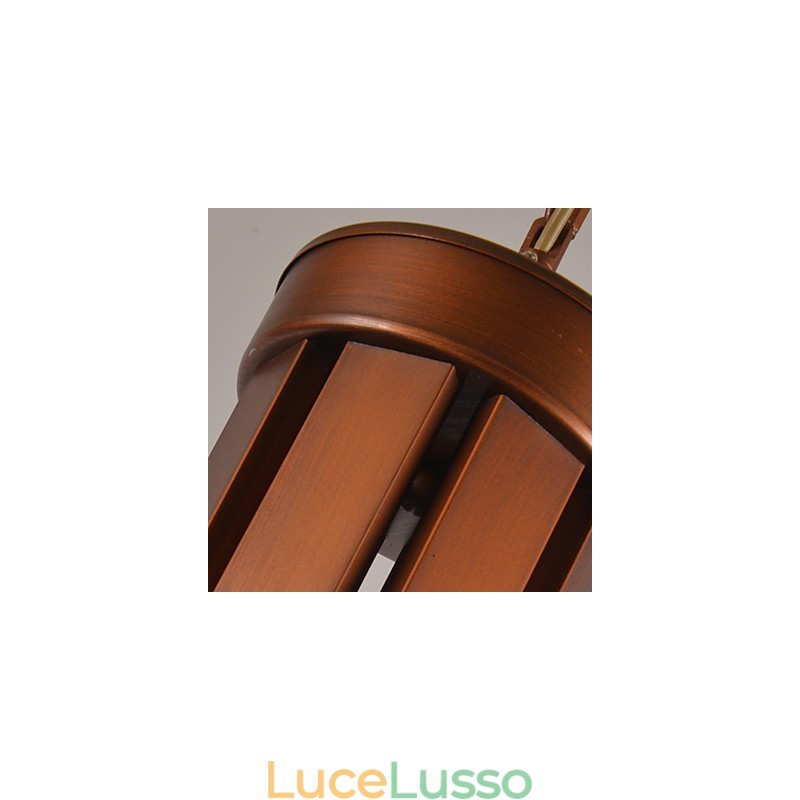 Lampadario in metallo dipinto in stile retrò classico tradizionale