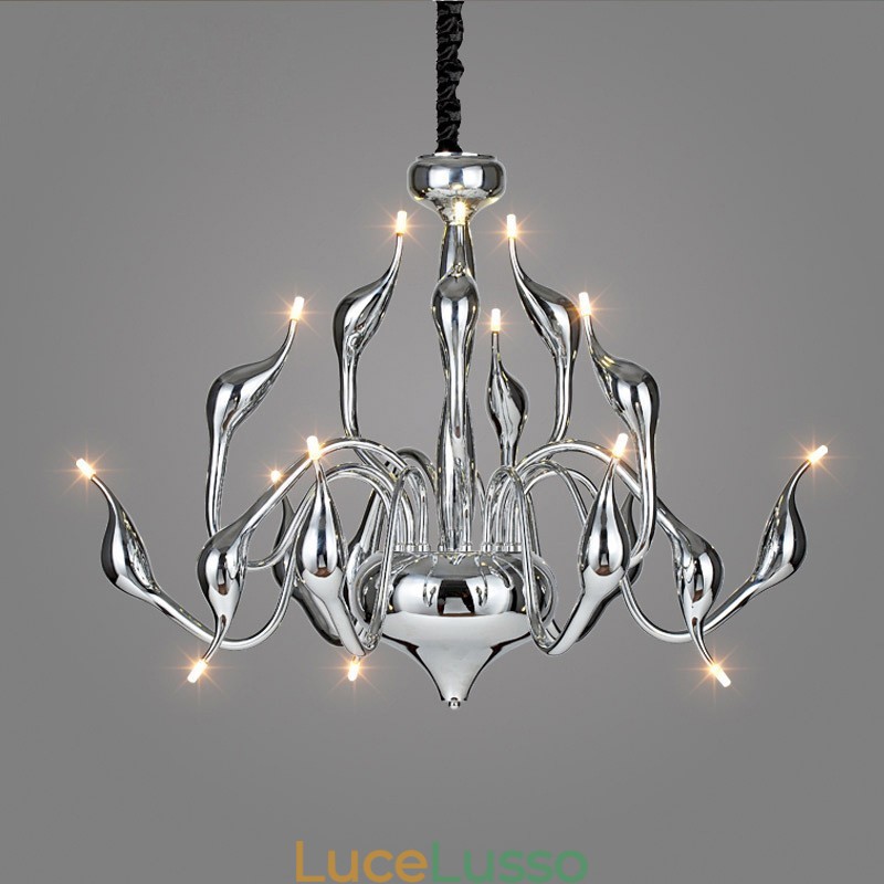 Lampadario in metallo cromato elettroplaccato moderno contemporaneo argento da 15 luci