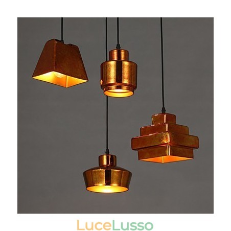 Lampadario in vetro retrò stile country americano, con seduta arrugginita e luce a goccia Lampadario in vetro retrò stile country americano, con seduta arrugginita e luce a goccia