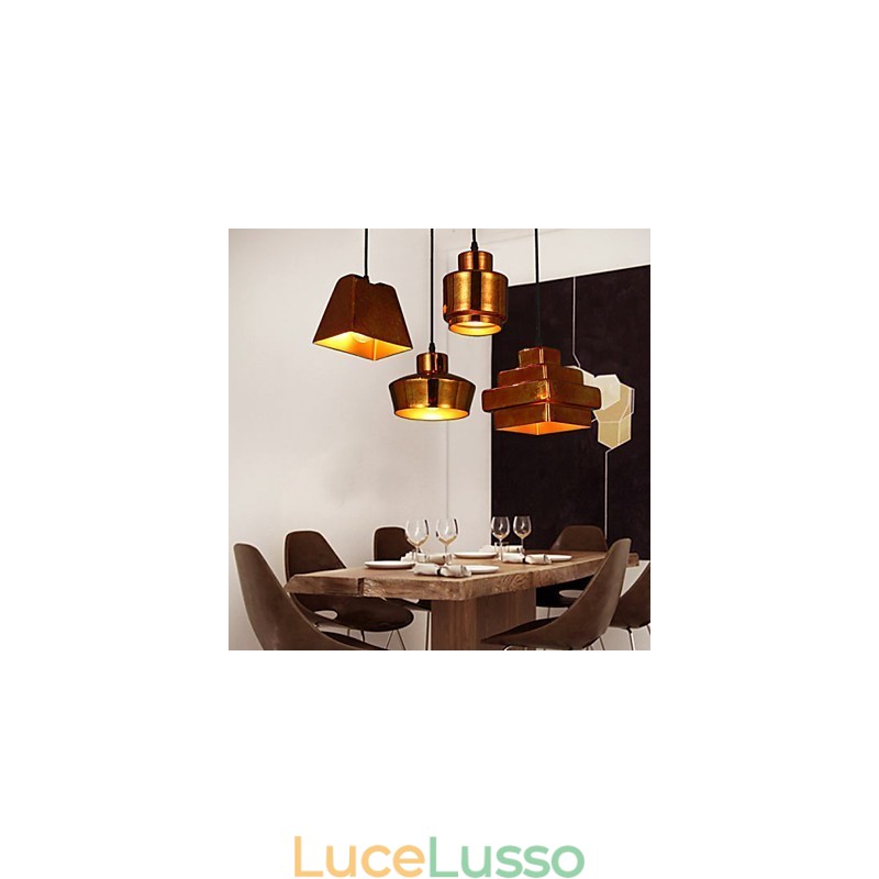 Lampadario in vetro retrò stile country americano, con seduta arrugginita e luce a goccia